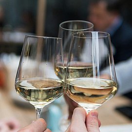 Wine & Crime (6)
