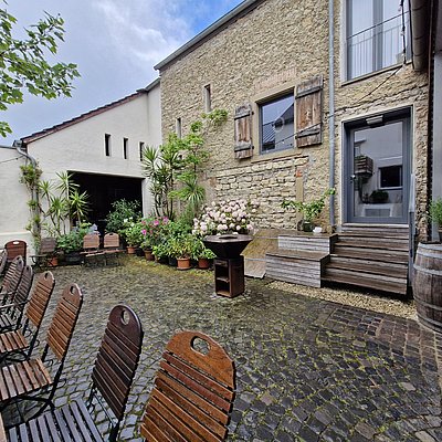 Foto: Weingut Karl Sonntag (2)