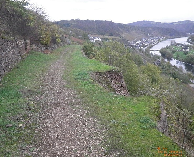 Panoramaweg in Richtung Hatzenport