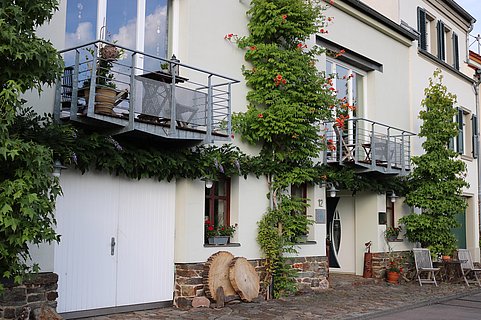 Ferienhaus Im Alten Winzerdorf Ockfen (1)