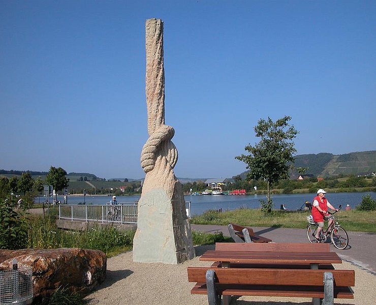 Die vier Elemente - Skulptur "Erde"