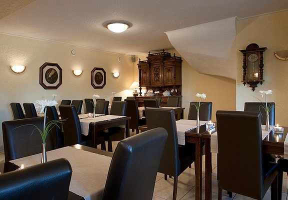 Weingut-Gästehaus Boesen Palzem (03)