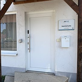 JUPAS° Saartalstraße 13 - Außenansicht