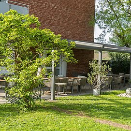 WEINhotel Ayler Kupp Sommer-Terrasse