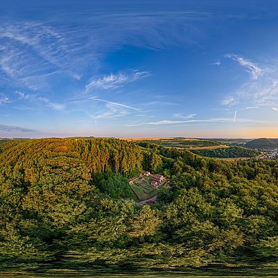Foto: Tempelanlage Tawern (5)