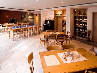 Weingut-Brennerei Hutmacher (1)