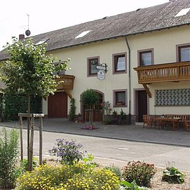 Weingut Anja Lorenz Oberemmel (2)