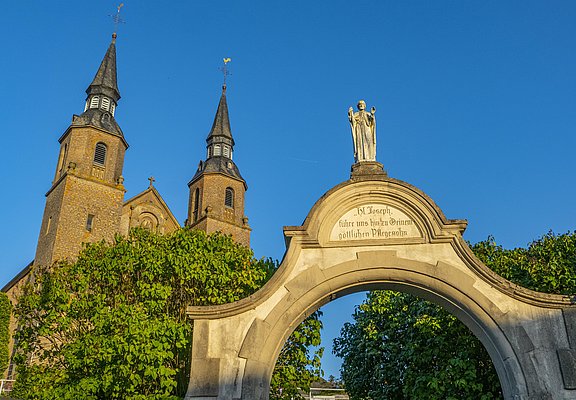 Helfanter Dom (2)