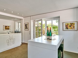 Vinothek Weingut Reverchon