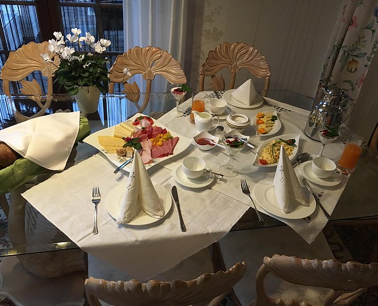 Frühstückstisch