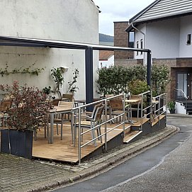 Terrasse Linden's Pension-Restaurant (1)