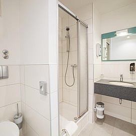 Comfort Doppelzimmer Badezimmer