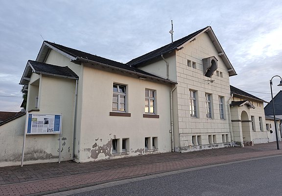 Schinkelschule Kastel-Staadt (02)