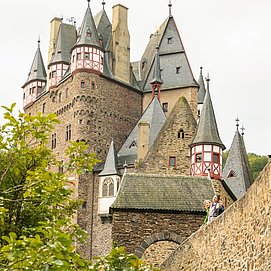 Blick auf die Burg Eltz