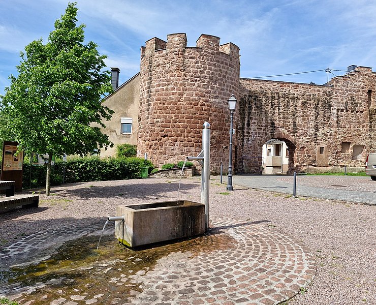 Dorfplatz Weiher Freudenburg