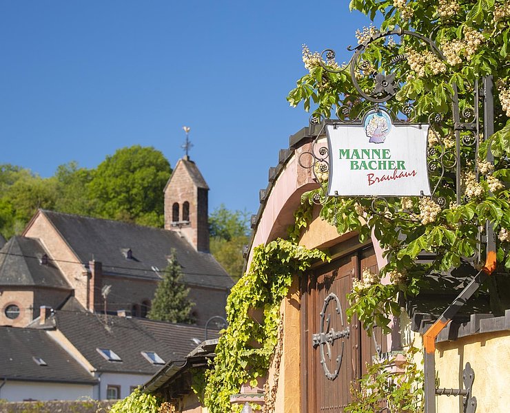 Mannebacher Landhotel (2)