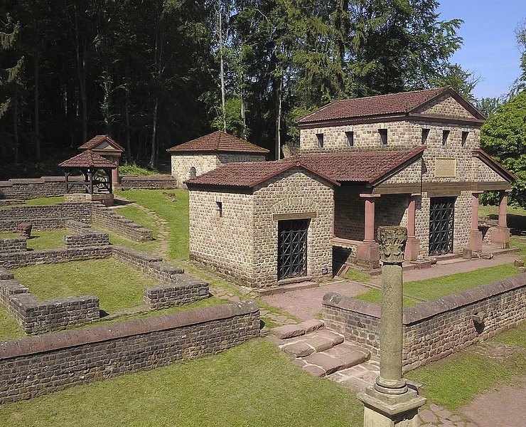 Tempelanlage Tawern (1)