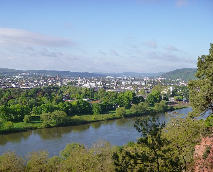 Ausblick vom Felsenweg auf Trier