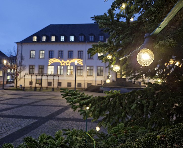 Weihnachtlicher Marktplatz in Konz