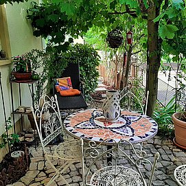 schattige kleine Terrasse