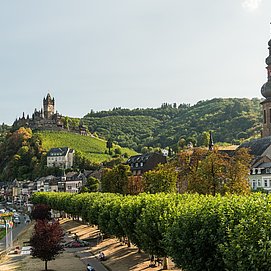Blick auf die Altstadt und die Reichsburg in Cochem