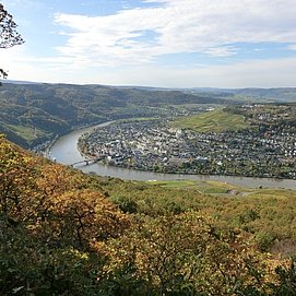 Blick auf Bernkastel vom Aussichtspunkt Maria Zill