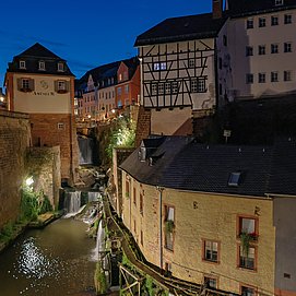 Saarburg bei Nacht (3)