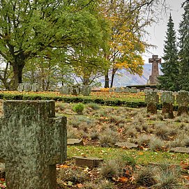 Ehrenfriedhof Kastel-Staadt (2)
