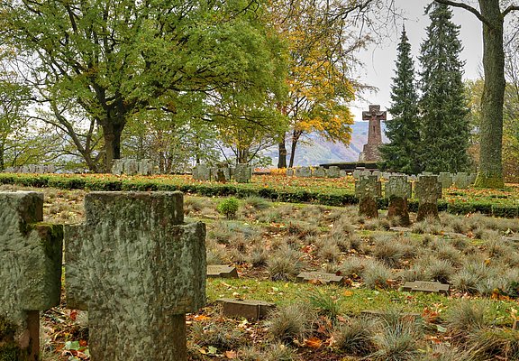 Ehrenfriedhof Kastel-Staadt (2)