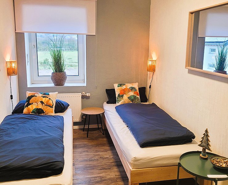 Schlafzimmer mit 2 Einzelbetten