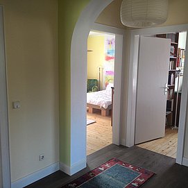 Zimmer überm Blumenladen (05)