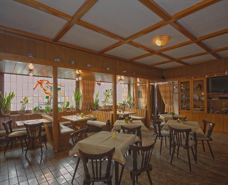 Gasthaus Dostert-Schmitt (01)