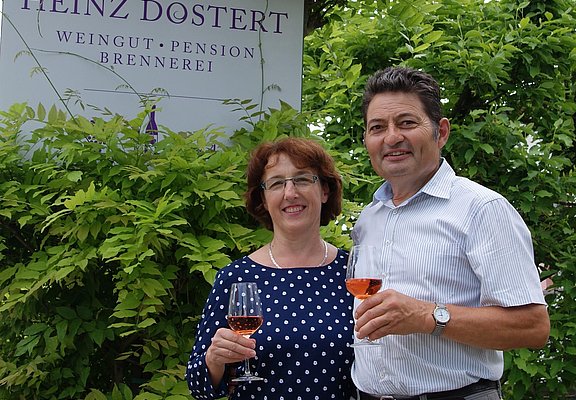 Ihre Gastgeber Monika und Heinz Dostert