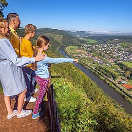 Blick vom Landesdenkmal Klause auf Serrig