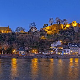 Saarburg bei Nacht