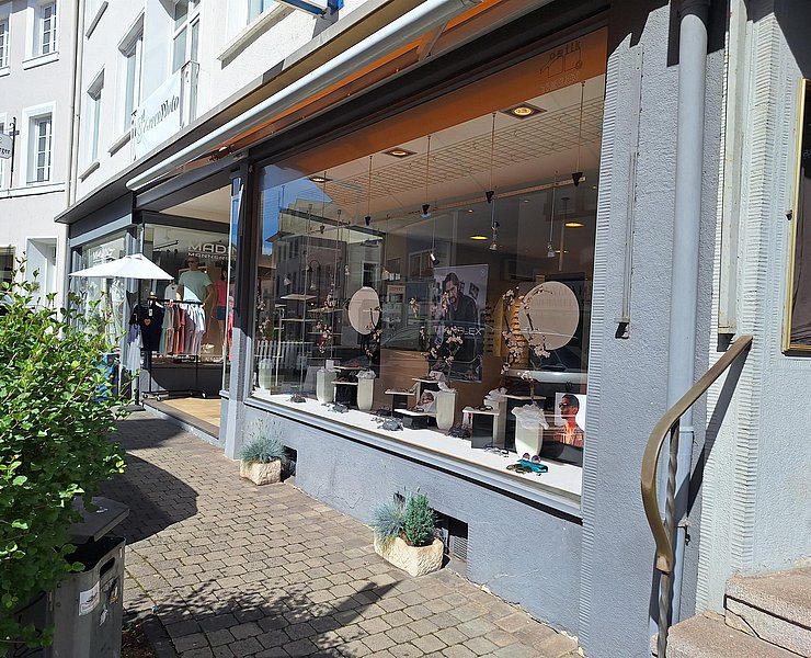 Optik Thielen Saarburg (04)