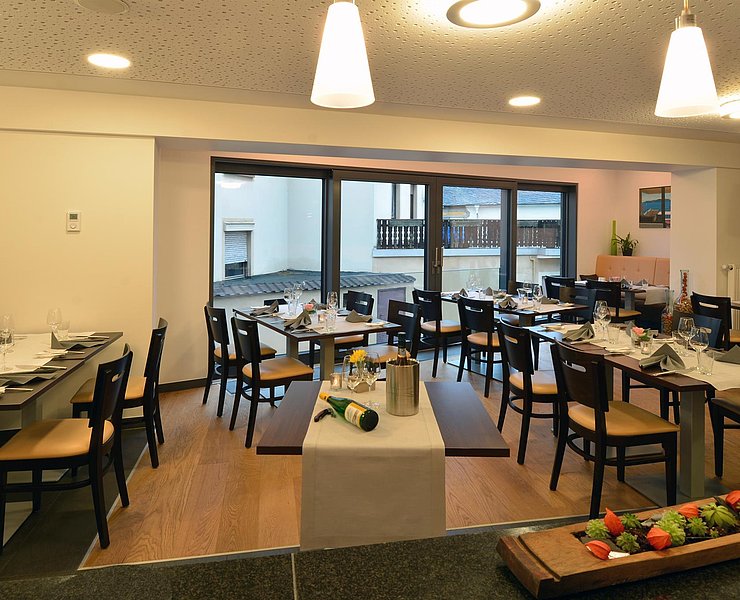 Linden's Restaurant Ayl (01)