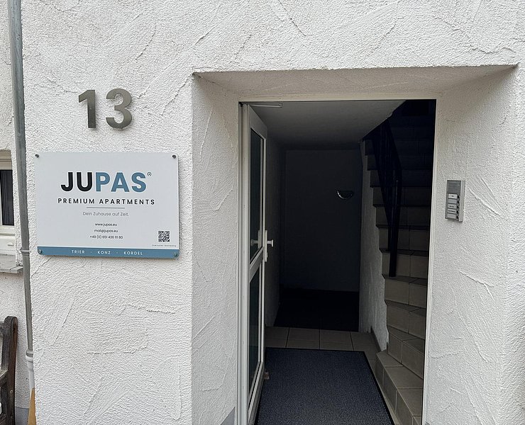 JUPAS° Saartalstraße 13 - Hausansicht