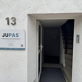 JUPAS° Saartalstraße 13 - Hausansicht