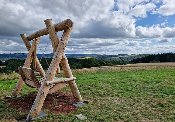Konzer Höhenrunde: Himmelsschauel mit Blick ins Konzer Tälchen