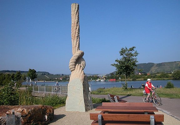 Die vier Elemente - Skulptur "Erde"