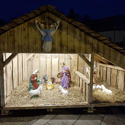 Foto: Weihnachtskrippe auf dem Fruchtmarkt